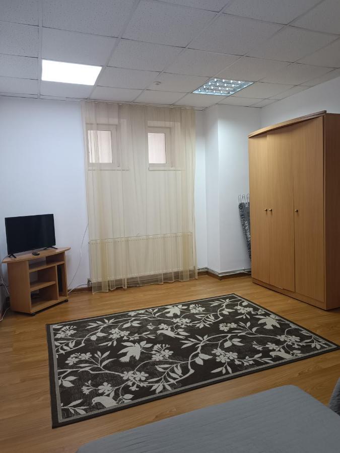Apartments Domovik On Valenberga 3 Мукачево Екстер'єр фото